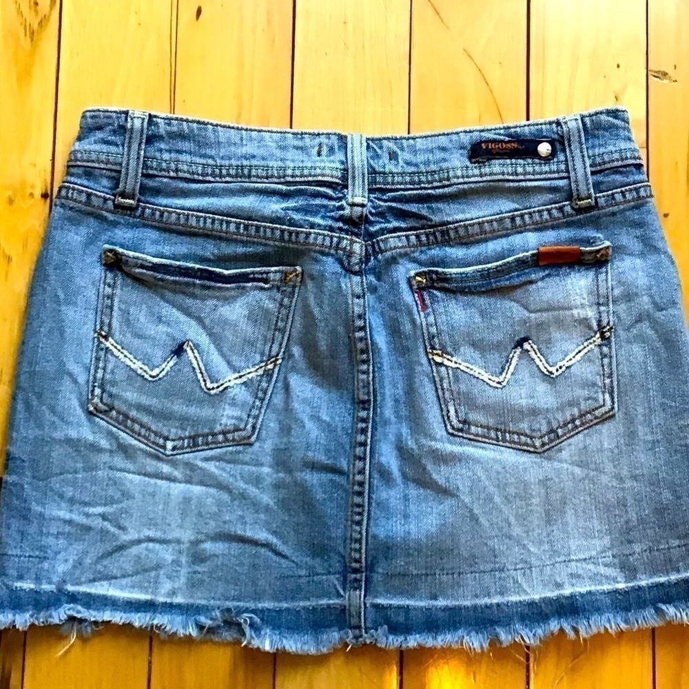 VINTAGE VIGOSS PATCH DISTRESSED MINI SKIRT 7/8 - Picture 9 of 11